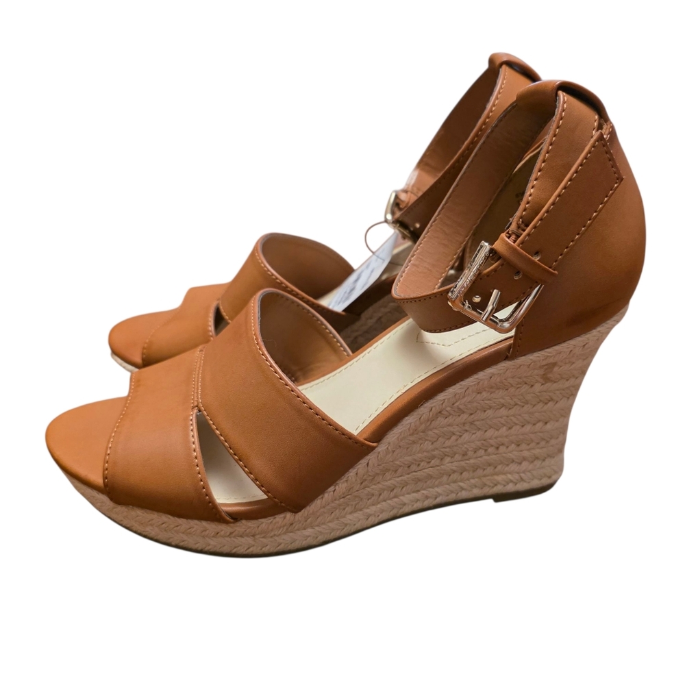 Liz Claiborne Tan Wedge Sandals Size 6.5 NWT
